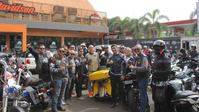 Komunitas Harley-Davidson Anak Elang