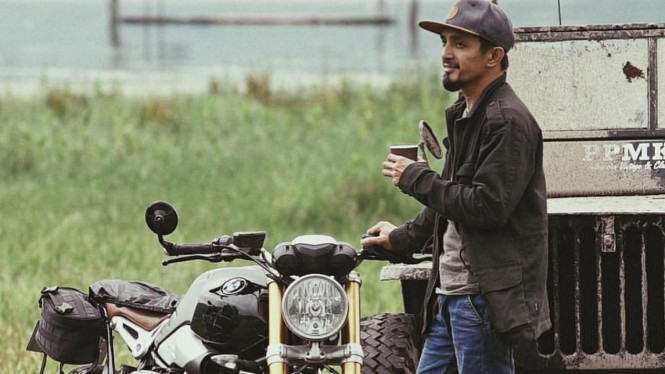 Ricky Zainal - Kisah Layangan Putus