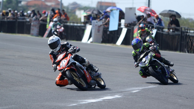 Kualifikasi Grand final Oneprix di Surabaya.. Rafid Topan (50)