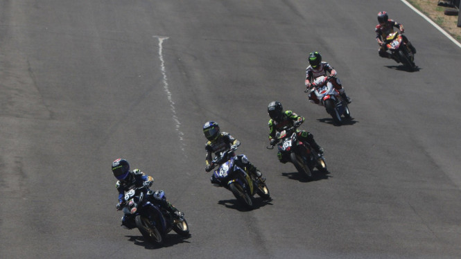Murobbilvitoni Juarai Race 1 Novice Oneprix Surabaya