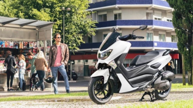 Yamaha NMAX versi 2020.