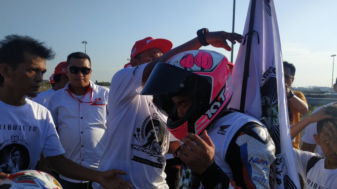 Fitriansyah Kete pakai helm Afridza Syach Munandar