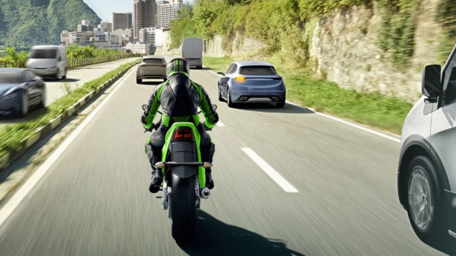 Motor Canggih Kawasaki dengan Fitur Buatan Bosch.