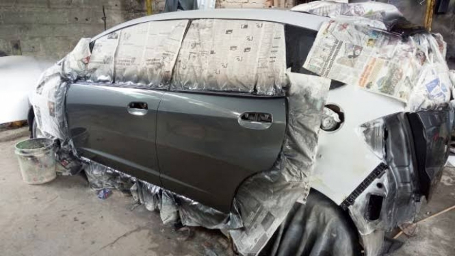 Mobil Diketok Magic