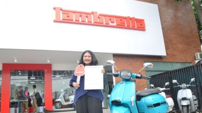 Monica Pangkey, Wanita Pertama yang Punya Lambretta di Indonesia