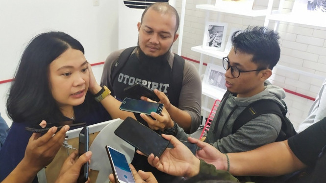 Monica Pangkey, Wanita Pertama yang Punya Lambretta di Indonesia