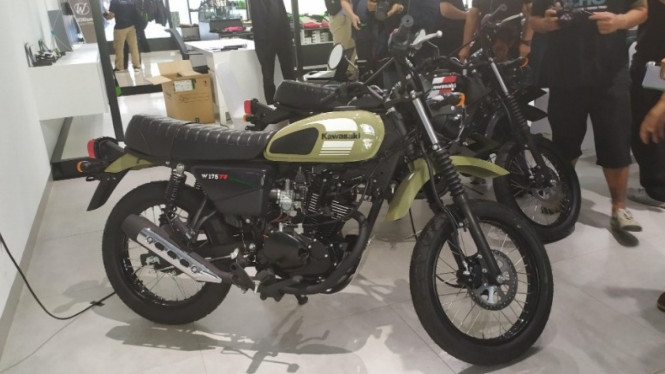 Kawasaki W175 Tracker
