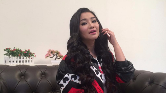 Pedangdut Fitri Carlina