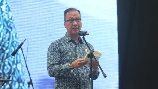 Menteri Perindustrian, Agus Gumiwang Kartasasmita.