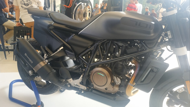 Husqvarna Svartpilen 701