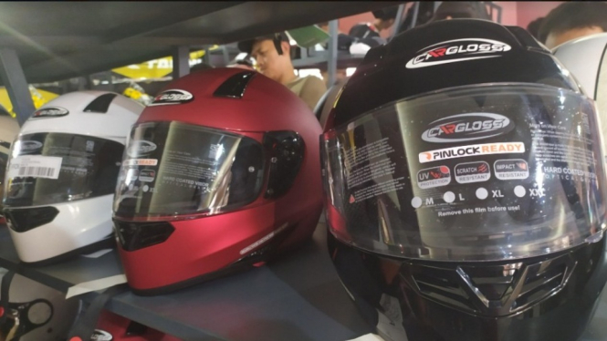 Helm Cargloss