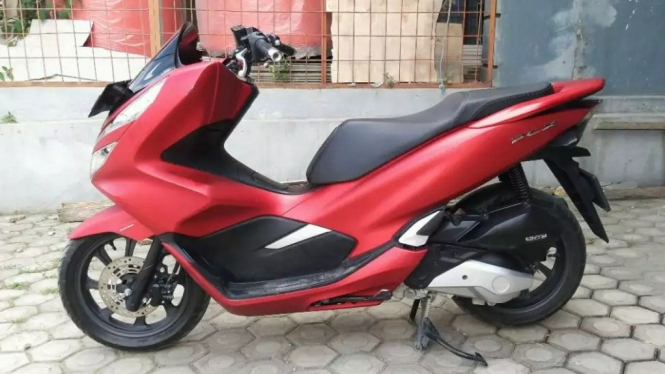 PCX Merah Doff