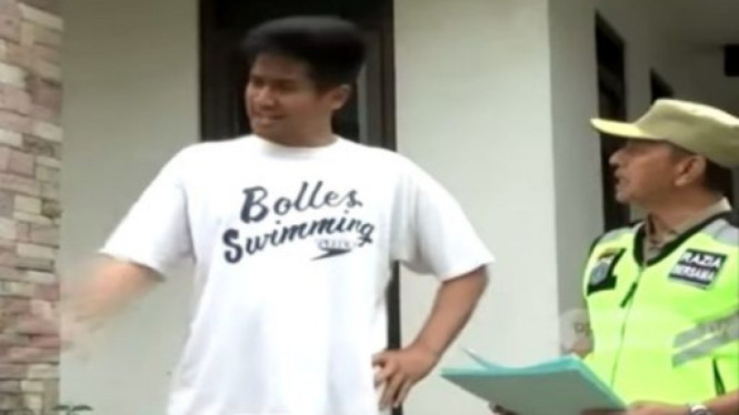 Pemilik mobil mewah jengkel ditagih pajak.