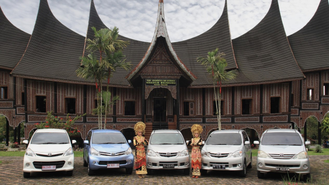Penjualan Toyota Avanza sejak lahir di Indonesia