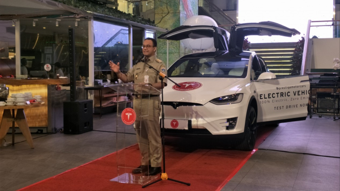 Anies Baswedan komunitas Tesla Club Indonesia