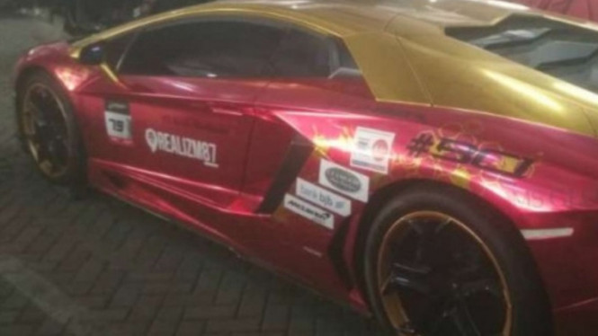 Salah satu mobil mewah yang disita Polda Jawa Timur