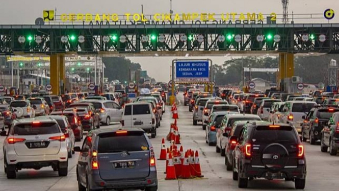 Gerbang Tol Cikampek Utama