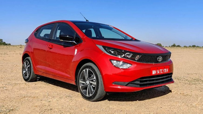 Tata Altroz Pesaing Honda Jazz