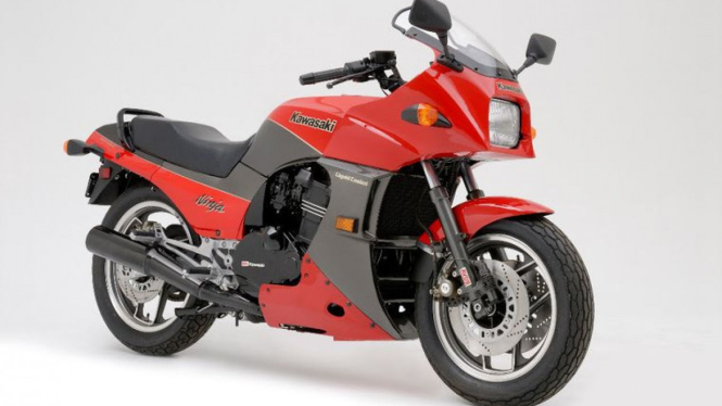 Kawasaki GPZ900R