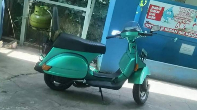 Vespa 2 tak Bahan Bakar Minyak
