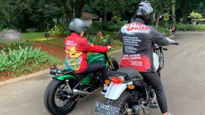 Jokowi dan Kaesang Naik Motor Bareng