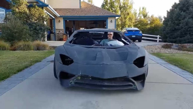 lamborghini aventador
