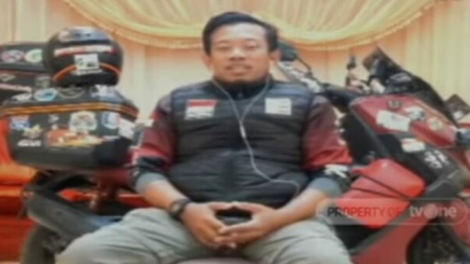 Umroh Mengendarai Motor