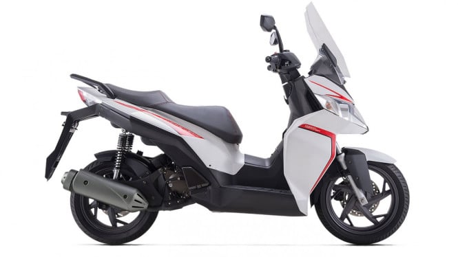 Skutik adventure Benelli.