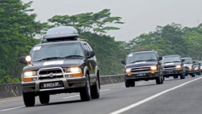 Mobil Opel Blazer