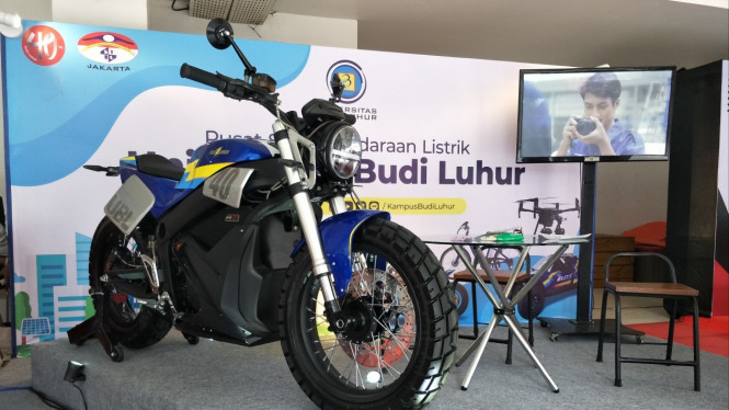 Motor listrik Zero buatan Atenk Katros