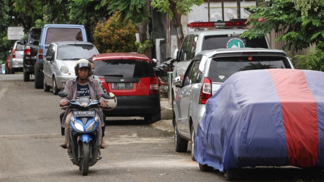 Parkir mobil