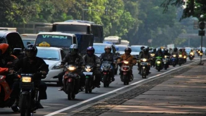 Aturan lampu sepeda motor siang hari