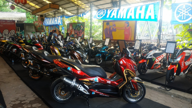 Yamaha Customaxi 2020