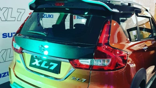 Eksterior Suzuki XL7 di Indonesia