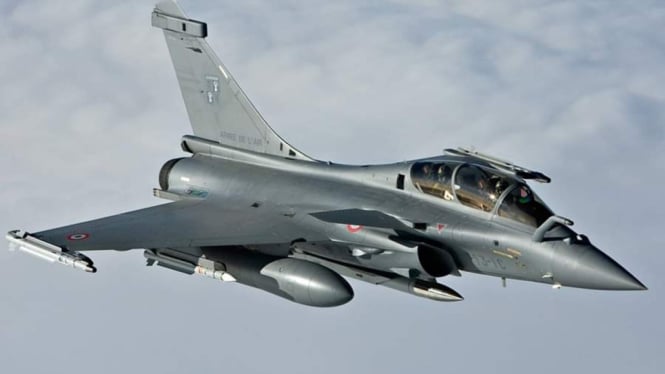 Jet tempur Rafale buatan Prancis.