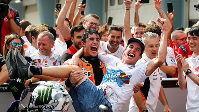 Alex Marquez dan Marc Marquez