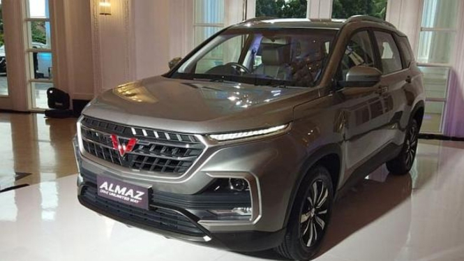 Wuling Almaz