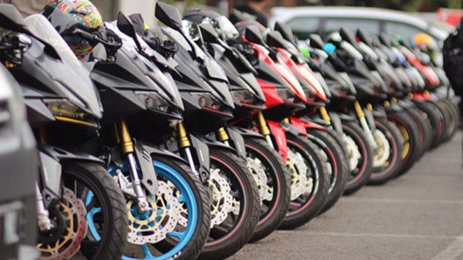 Komunitas motor.
