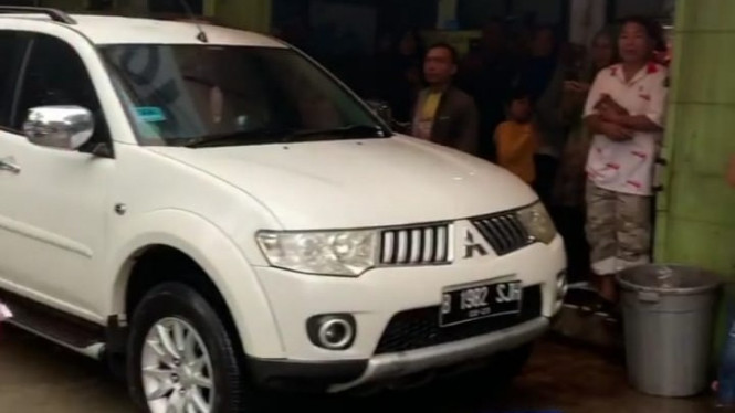 Pajero Sport Hotman Paris