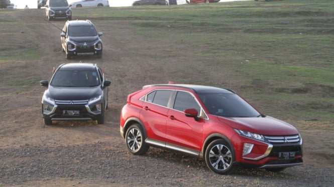 Jajaran mobil Mitsubishi test drive di Lombok