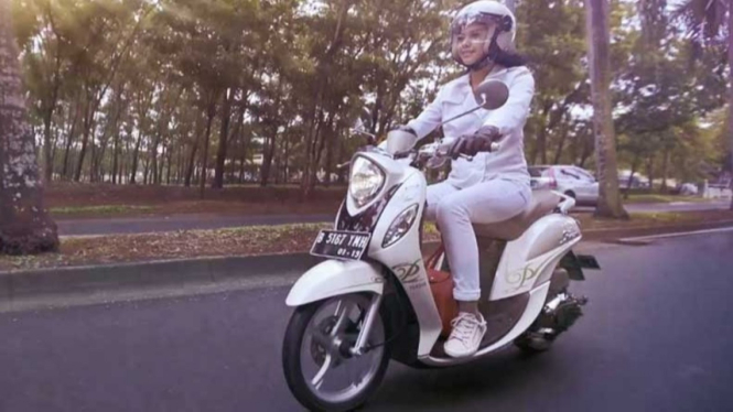 Jangan Abai Saat Naik Motor Matik, Begini Posisi Duduk Yang Benar