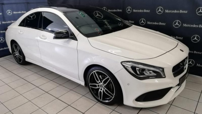 Mercedes-Benz CLA 200 AMG Line