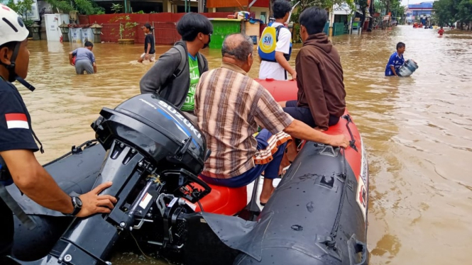 Suzuki perahu karet