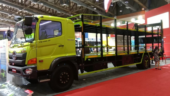 Hino Ranger FG 235 JU 4×2
