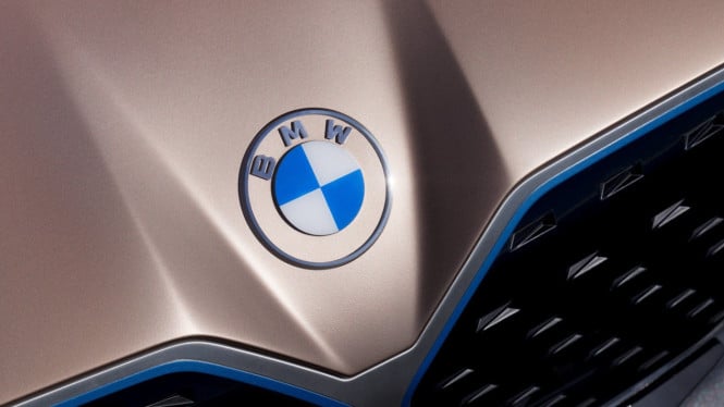 Logo terbaru dari BMW