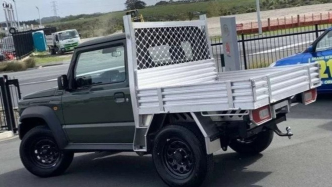 Suzuki Jimny Pikap