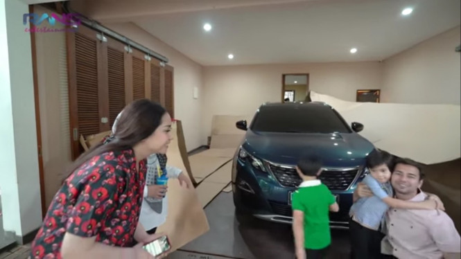 Hadiah mobil untuk Rafatar dari Raffi