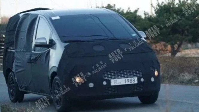 Hyundai H-1 penantang Alphard