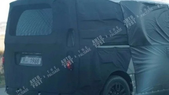 Hyundai H-1 penantang Alphard