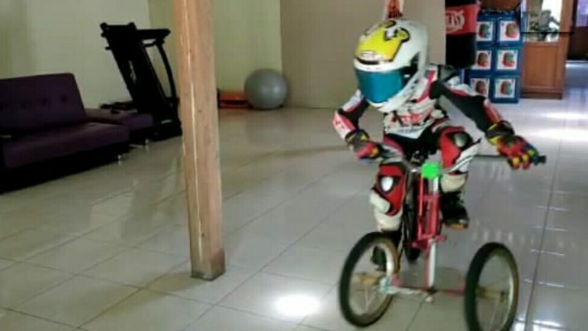 Aksi Pembalap Indonesia Ketika di Rumah Saja